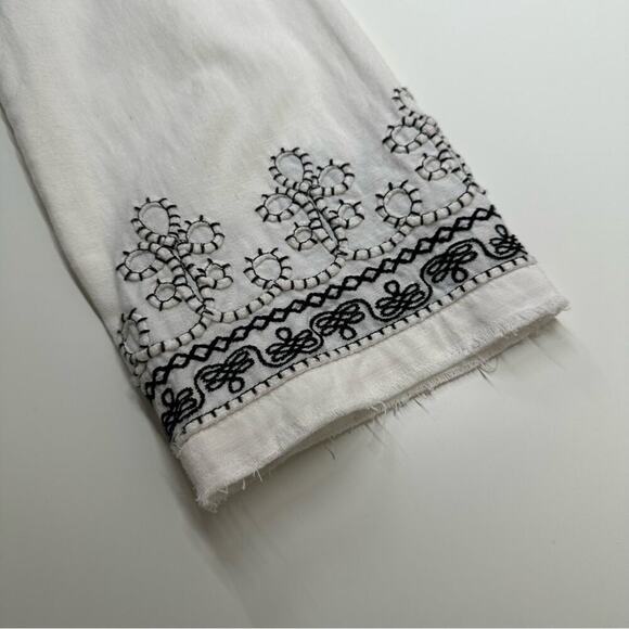 NWT | Zara | Embroidered V Neck Top | White/Black | Size XS - Picture 6 of 14